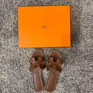 Hermes Oran sandal